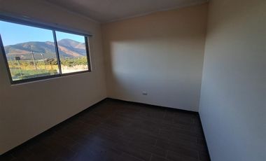 Casa en Arriendo en Av. Santa Cruz