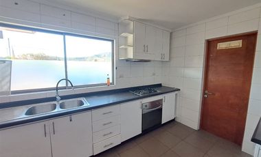 Casa en Arriendo en Av. Santa Cruz
