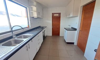 Casa en Arriendo en Av. Santa Cruz