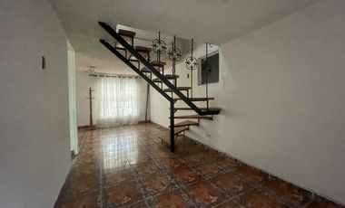 Casa en Arriendo en Arrienda Casa 4 Dorm, 2 Baños 2 Est