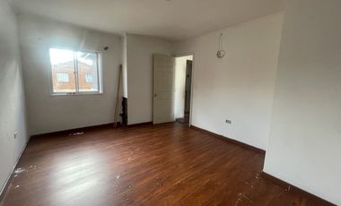 Casa en Arriendo en Arrienda Casa 4 Dorm, 2 Baños 2 Est