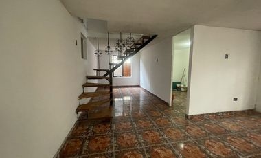 Casa en Arriendo en Arrienda Casa 4 Dorm, 2 Baños 2 Est