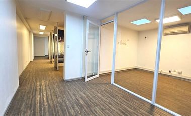 Local Comercial en Arriendo en Av Vitacura 5700