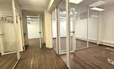 Local Comercial en Arriendo en Av Vitacura 5700