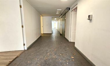 Local Comercial en Arriendo en Av Vitacura 5700
