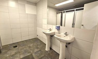 Local Comercial en Arriendo en Av Vitacura 5700