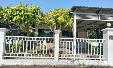5 Bedroom House for sale at Somwang Village