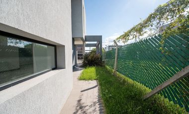 CASA EN VENTA GORINA 3 DORMITORIOS PARQUE PILETA