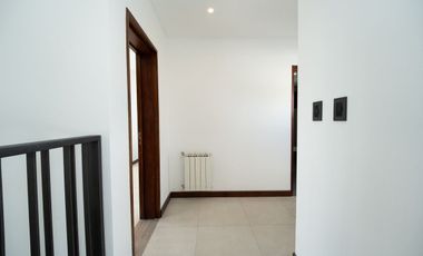 CASA EN VENTA GORINA 3 DORMITORIOS PARQUE PILETA