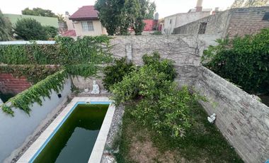 Casa Alquiler Lanús pileta quincho parrilla