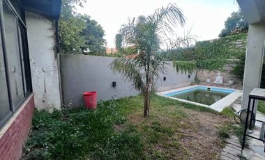 Casa Alquiler Lanús pileta quincho parrilla