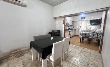 Casa Alquiler Lanús pileta quincho parrilla