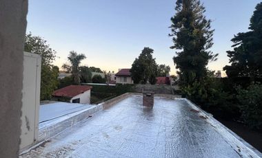 Casa Alquiler Lanús pileta quincho parrilla