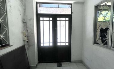 Casa Alquiler Lanús pileta quincho parrilla
