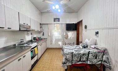 Casa Alquiler Lanús pileta quincho parrilla