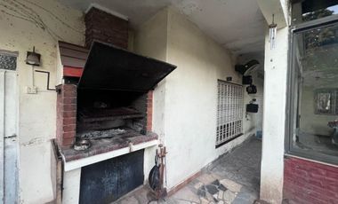Casa Alquiler Lanús pileta quincho parrilla