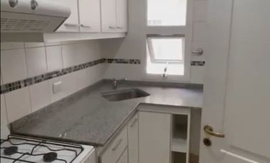 Venta depto. 2 dorm. con cochera Av. Roca y Mitre