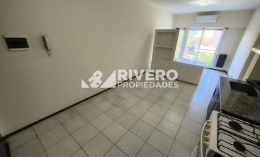 DEPARTAMENTO EN ALQUILER EN MORON SUR - MONOAMBIENTE DIVIDIDO