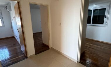 ALQUILER | DEPARTAMENTO 3 DORMITORIOS CON COCHERA – CENTRO DE POSADAS