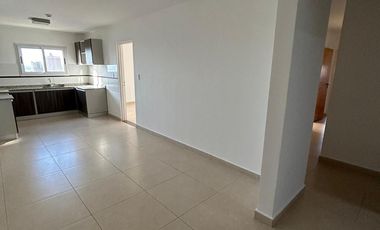 ALQUILER | DEPARTAMENTO 3 DORMITORIOS CON COCHERA – CENTRO DE POSADAS