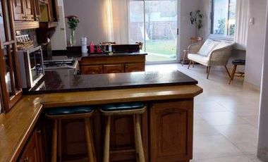Casa - Banfield Oeste