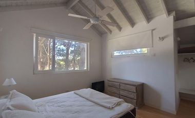 Casa en  venta de 3 dormitorios en Costa Esmeralda barrio Deportiva II