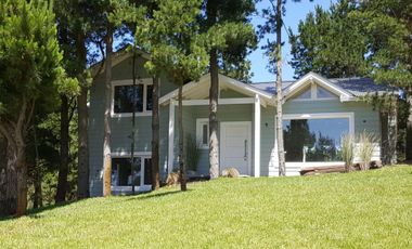 Casa en  venta de 3 dormitorios en Costa Esmeralda barrio Deportiva II