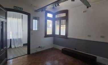 Casa/Local en Alquiler - Castelar