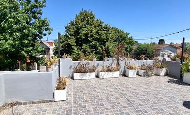 Casa/Local en Alquiler - Castelar