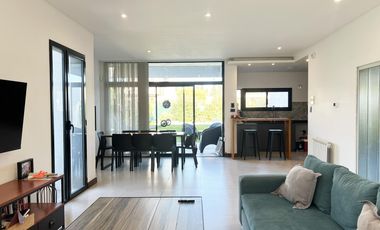 Casa en VENTA / 3 Dormitorios - 488 e/ 133 y 134 de J. Gorina