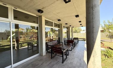 Venta Casa - Barrio Santa Emilia, Pilar del Este