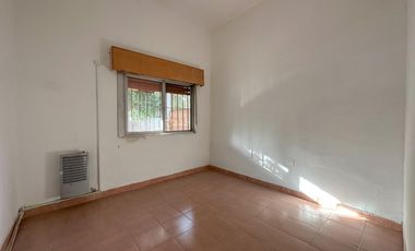 PH en venta 3 ambientes con patio en Barrio San José Almirante Brown
