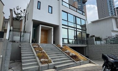 CASA EN VENTA EN BOSQUE REAL
