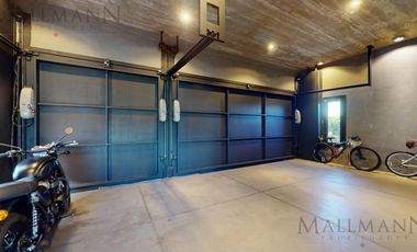 Venta Casa 5 Dormitorios con Vista al Golf y Lagunas en Pilará, La Berlina