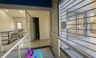 Oficina en Arriendo en Los Conquistadores con Los Hidalgos