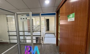Oficina en Arriendo en Los Conquistadores con Los Hidalgos
