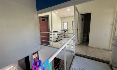 Oficina en Arriendo en Los Conquistadores con Los Hidalgos