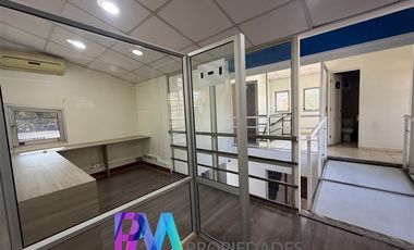 Oficina en Arriendo en Los Conquistadores con Los Hidalgos