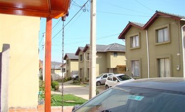 Casa en Arriendo en Av. Troncal Las Torres / Condominio San Juan de Pircas