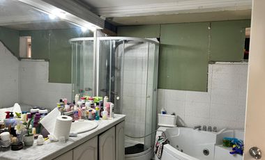 CASA EN VENTA CERCANA A ESTACION CENTRAL
