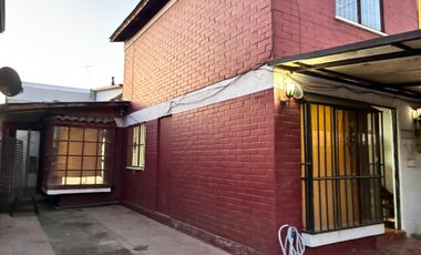 CASA EN PAINE EXCELENTE CONECTIVIDAD