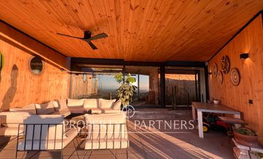 Espectacular casa de diseño con una hermosa vista Panoramica