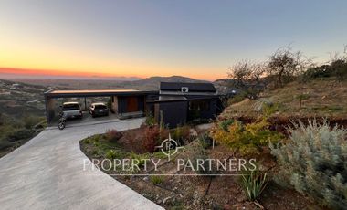Espectacular casa de diseño con una hermosa vista Panoramica