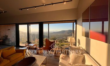 Espectacular casa de diseño con una hermosa vista Panoramica