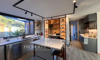 Espectacular casa de diseño con una hermosa vista Panoramica