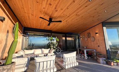 Espectacular casa de diseño con una hermosa vista Panoramica
