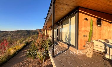 Espectacular casa de diseño con una hermosa vista Panoramica