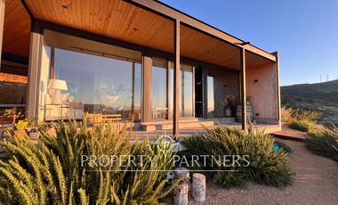 Espectacular casa de diseño con una hermosa vista Panoramica