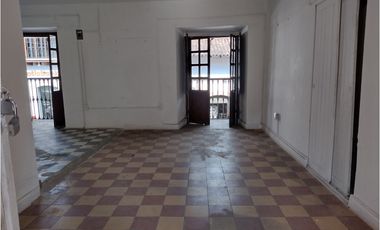 LOCAL COMERCIAL EN RENTA /CENTRO /VALLE DE BRAVO
