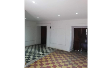 LOCAL COMERCIAL EN RENTA /CENTRO /VALLE DE BRAVO